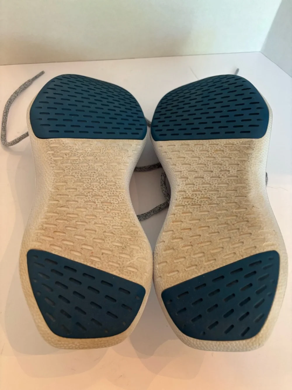 Allbirds Tree Dasher Blue & White  Sneaker Women's Size 10